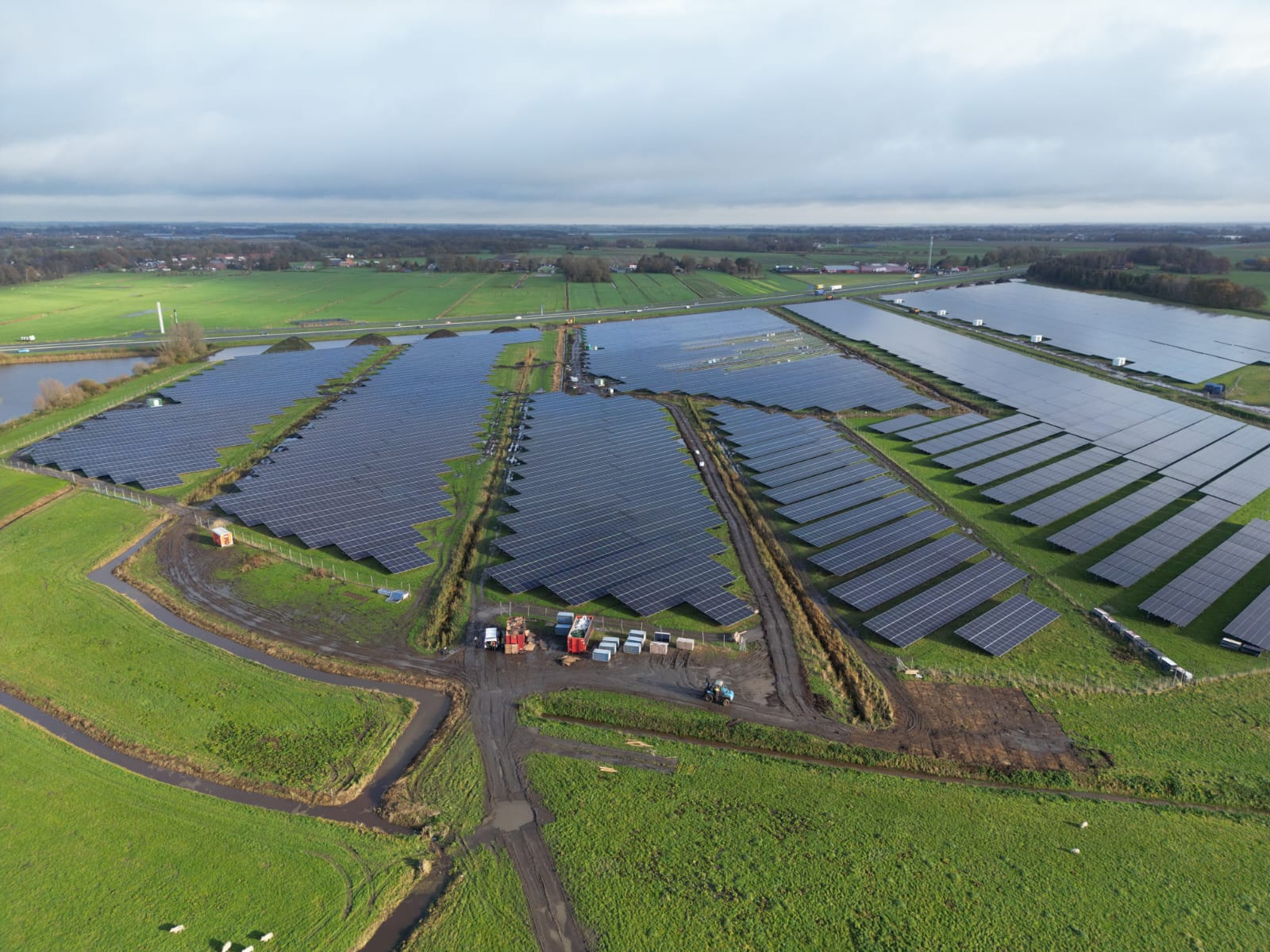 Solarif - Luchtfoto - Zonnepark Roodehaan